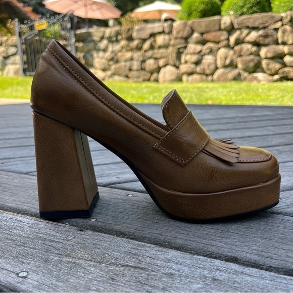 Also Love U Platform Square Toe Chunky High Heel Tassel Khaki Tan Loafers Sz 36 - Picture 15 of 16
